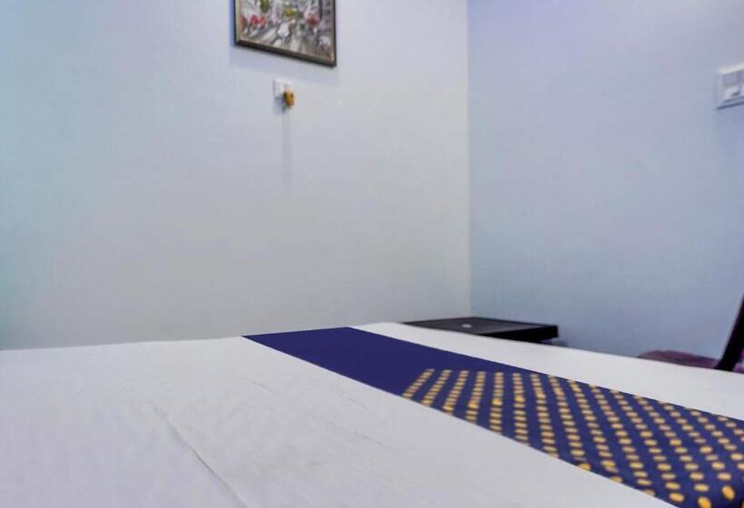 Spot On Hotel Royal Stay