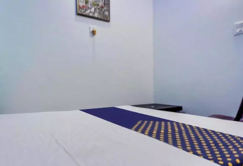 Spot On Hotel Royal Stay