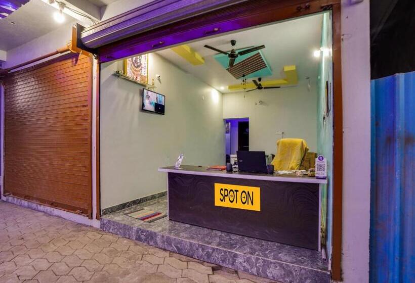 Spot On Hotel Royal Stay