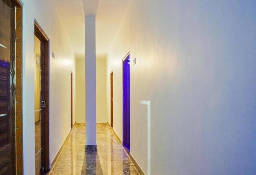 Spot On Hotel Royal Stay