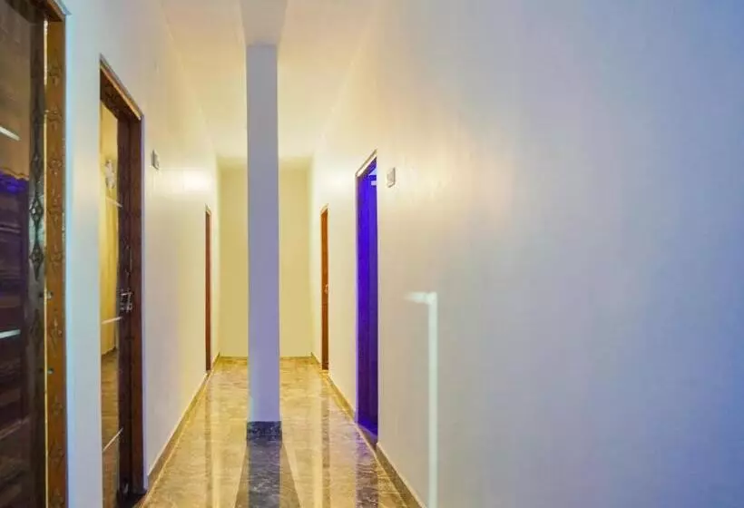 Spot On Hotel Royal Stay