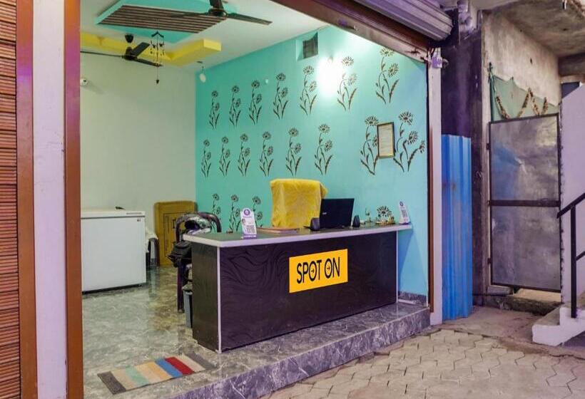 Spot On Hotel Royal Stay