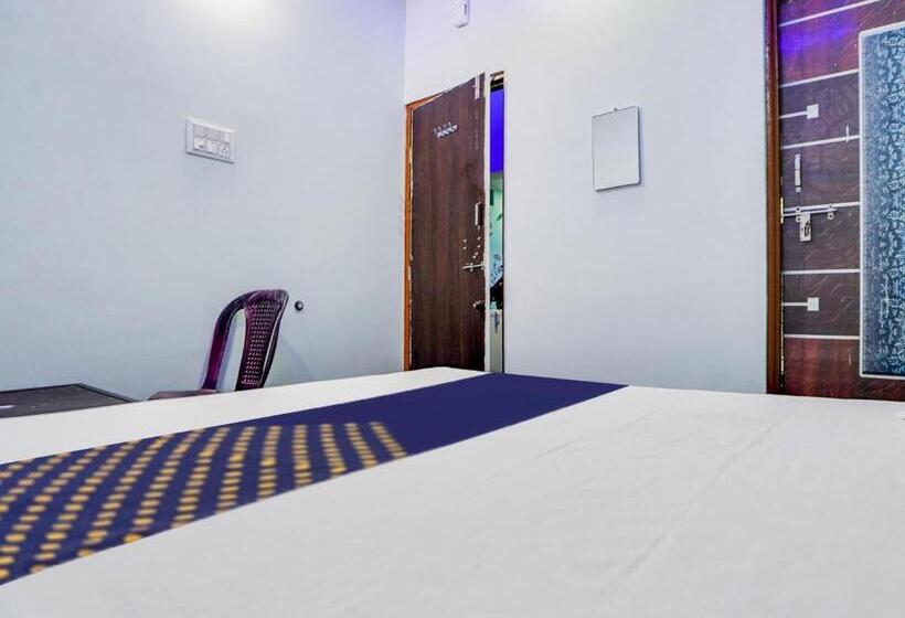 Spot On Hotel Royal Stay