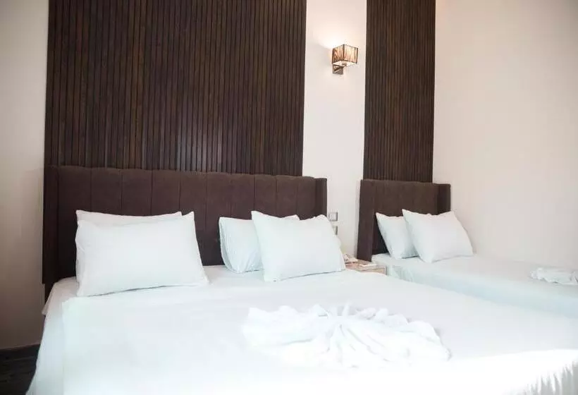 هاستل Tourist Palace