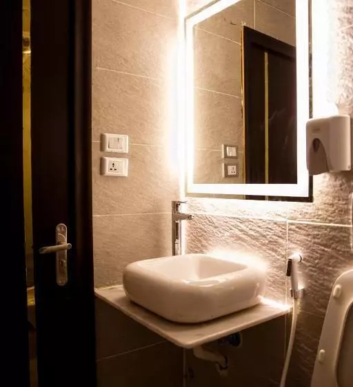 هاستل Tourist Palace