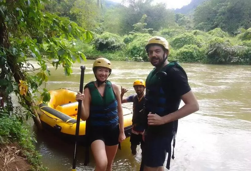 ベッドアンドブレックファースト Rafting