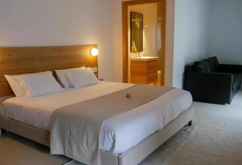 Hotel Adaka