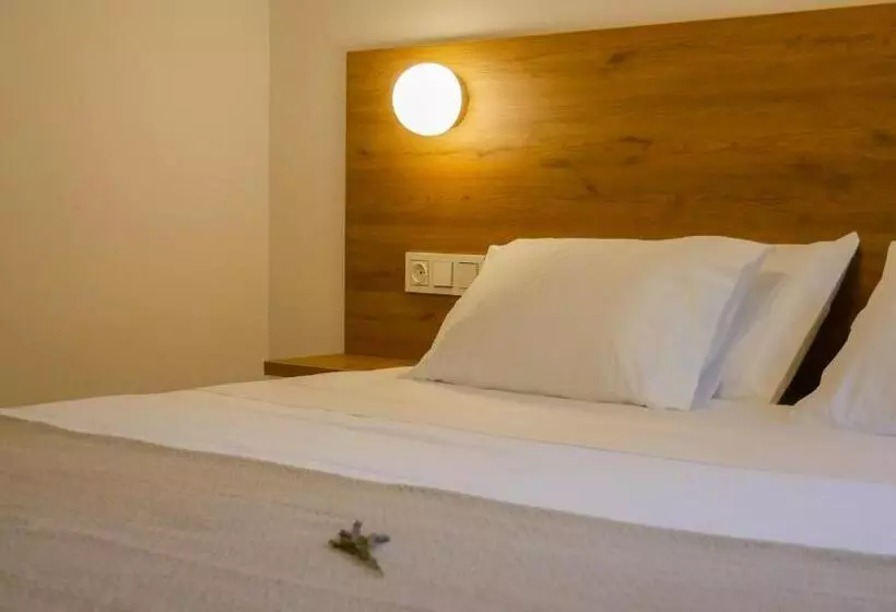 Hotel Adaka