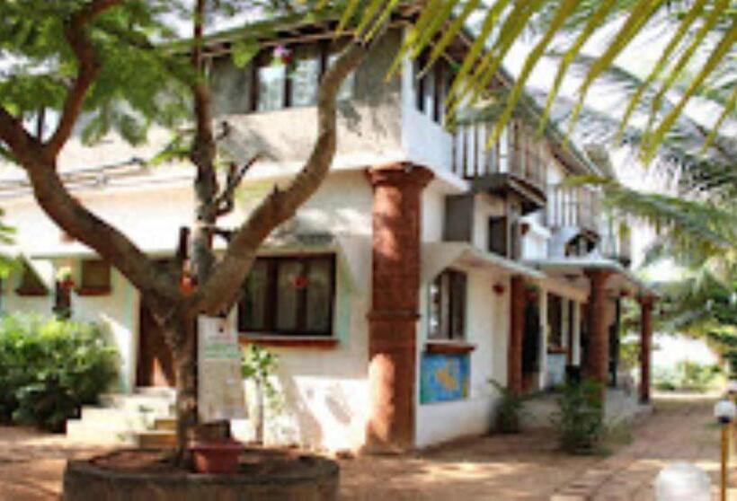 בית מלון כפרי Mermaid Beach Resorts Vengurla