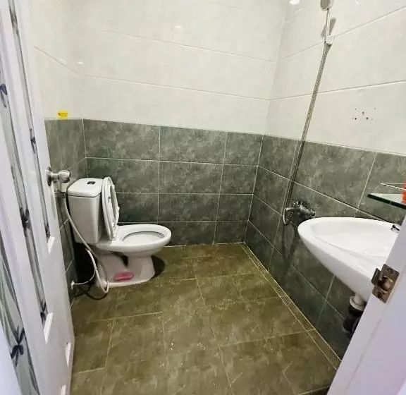 هتل Nhà Nghỉ Trung Hiếu 1