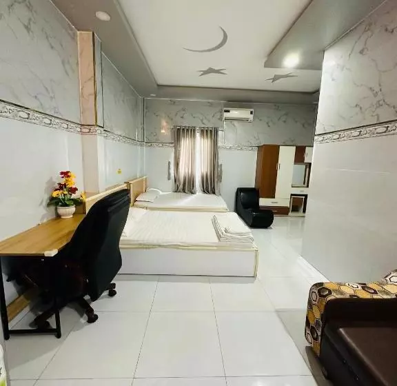 هتل Nhà Nghỉ Trung Hiếu 1