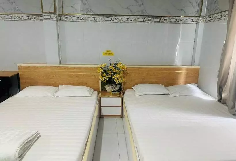 هتل Nhà Nghỉ Trung Hiếu 1