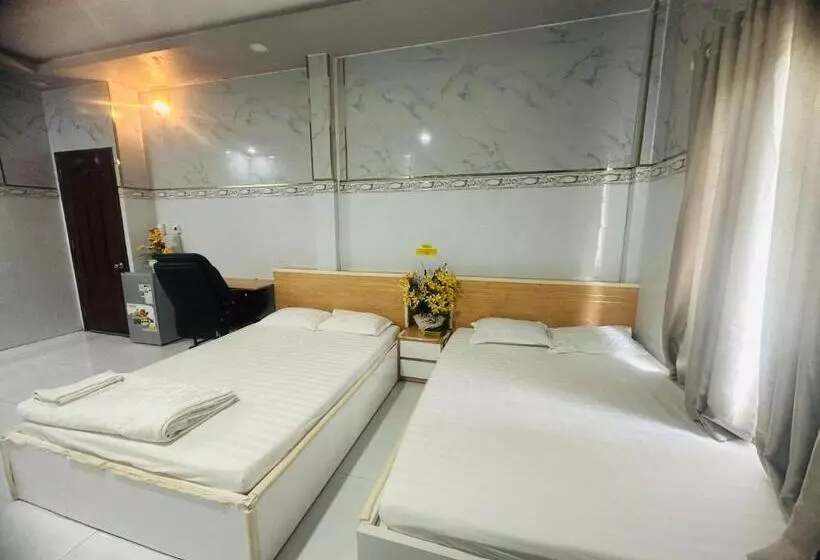 هتل Nhà Nghỉ Trung Hiếu 1