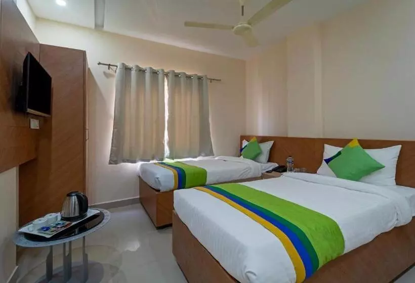 ホテル Treebo Raj Palace