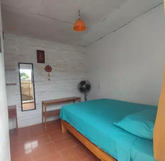 هتل Surf Camp   Máncora