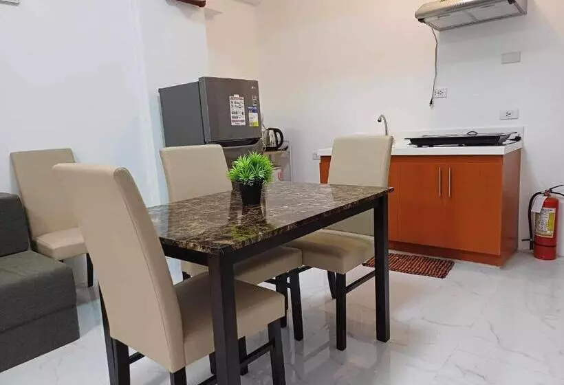 M&m Royal Oceancrest Mactan