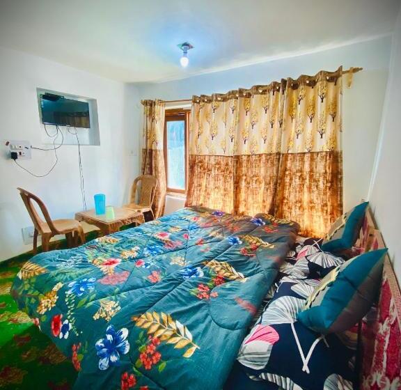 پانسیون Al Hayat Guest House