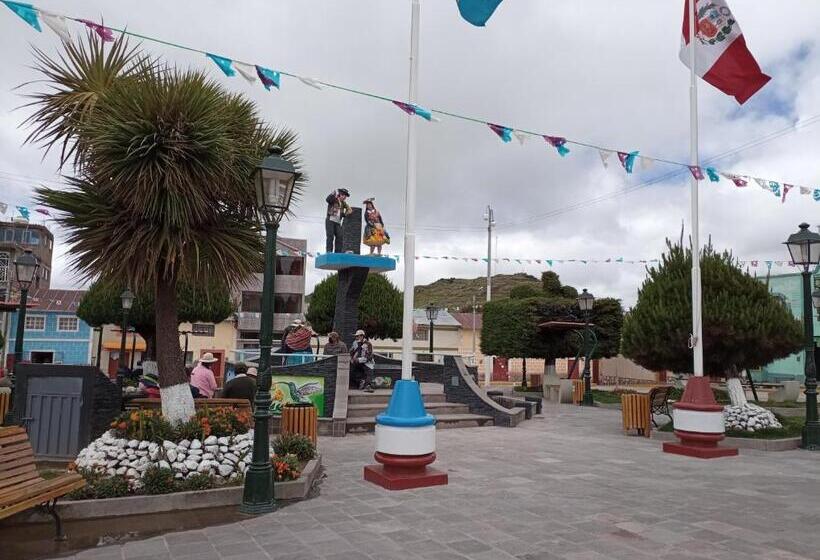 پانسیون Hospedaje Las. Flores Puno