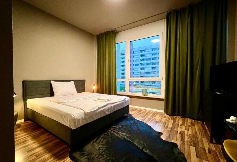 پانسیون N8s   By Leipzig Suites