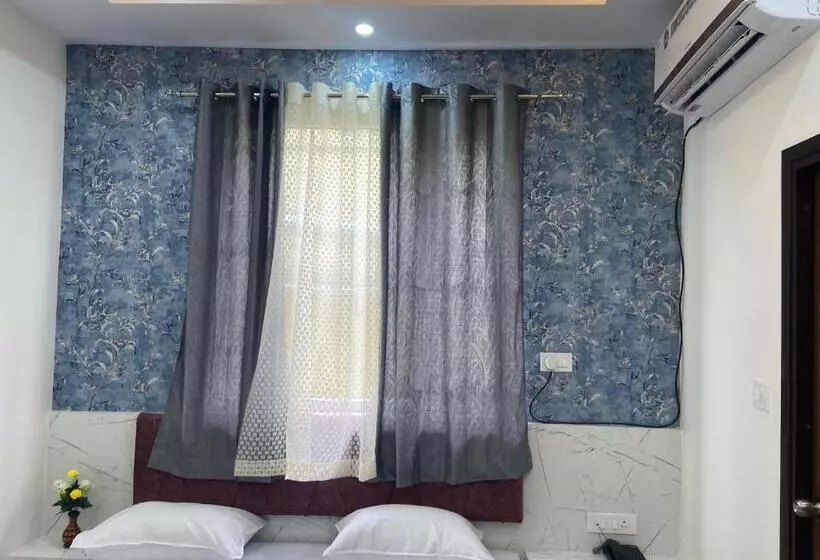 Majatalo Shivraj Inn