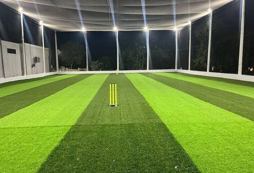 Курорт Rocks And Greens