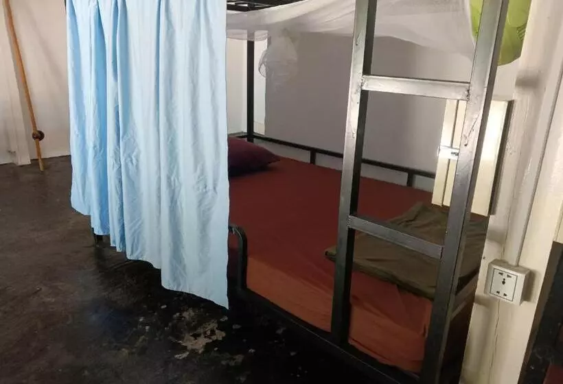 4k Beach Hostel