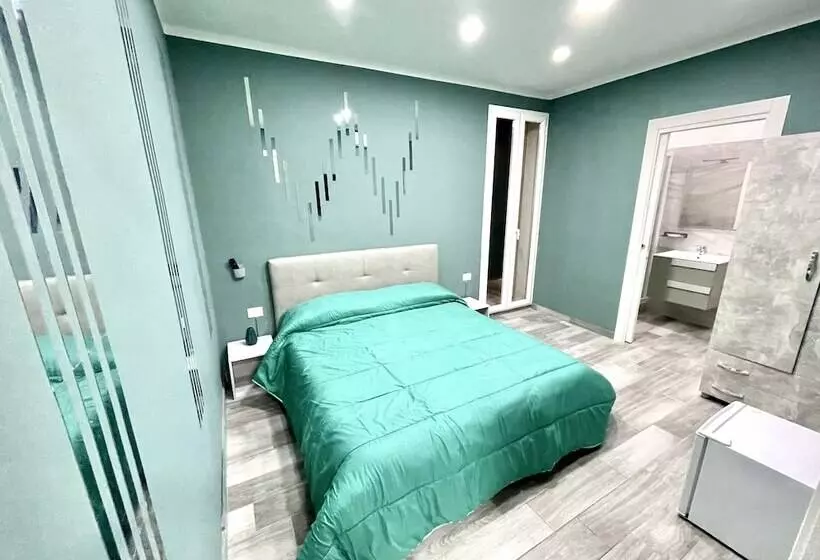 تختخواب و صبحانه Airport Napoli