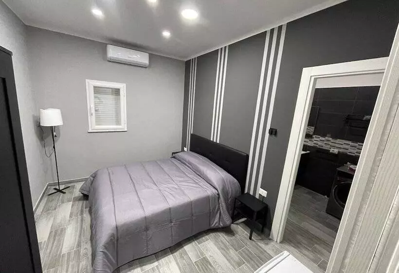 تختخواب و صبحانه Airport Napoli