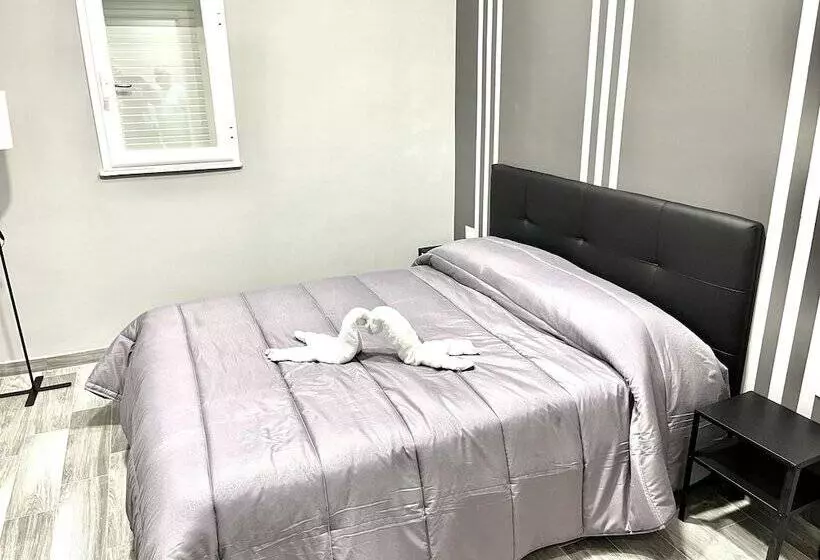 تختخواب و صبحانه Airport Napoli