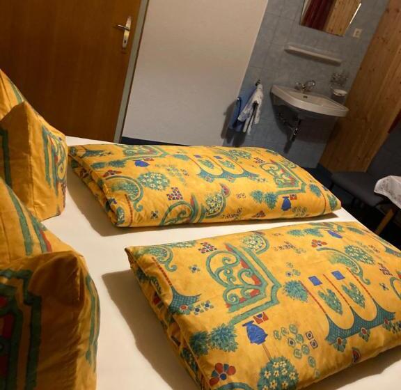 تختخواب و صبحانه Alpenhof Huber