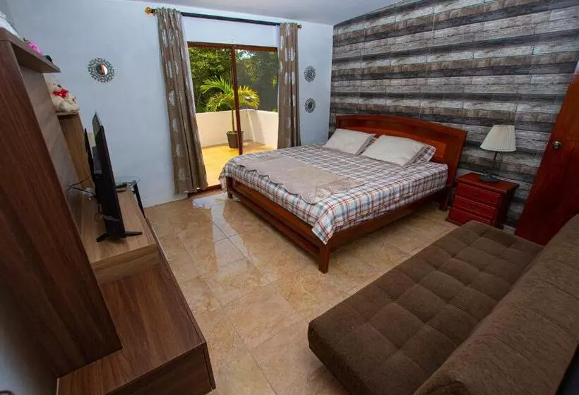 تختخواب و صبحانه Amancay House