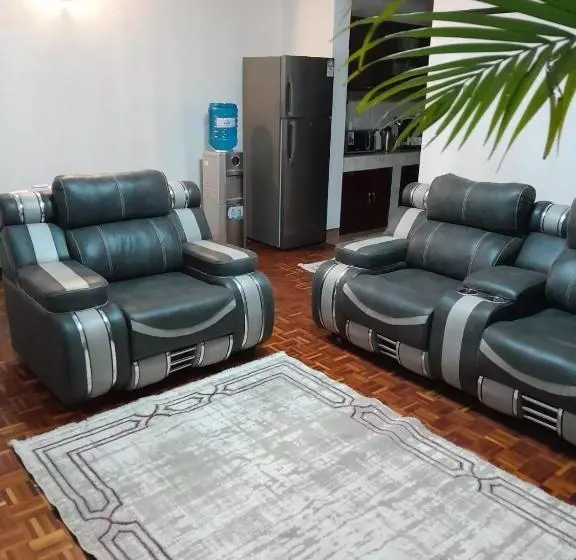 تختخواب و صبحانه Lakeview Plaza