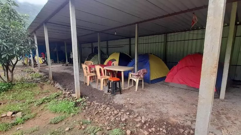 ホテル Bhandardara Natural Camping And Stay