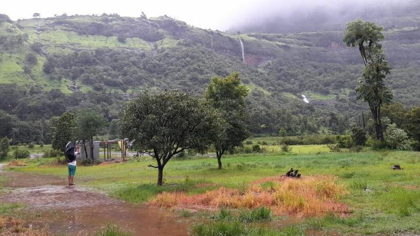 酒店 Bhandardara Natural Camping And Stay