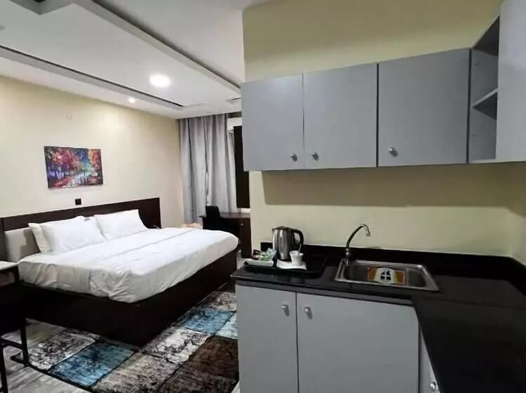 هتل Fragrance Apartments And Suites