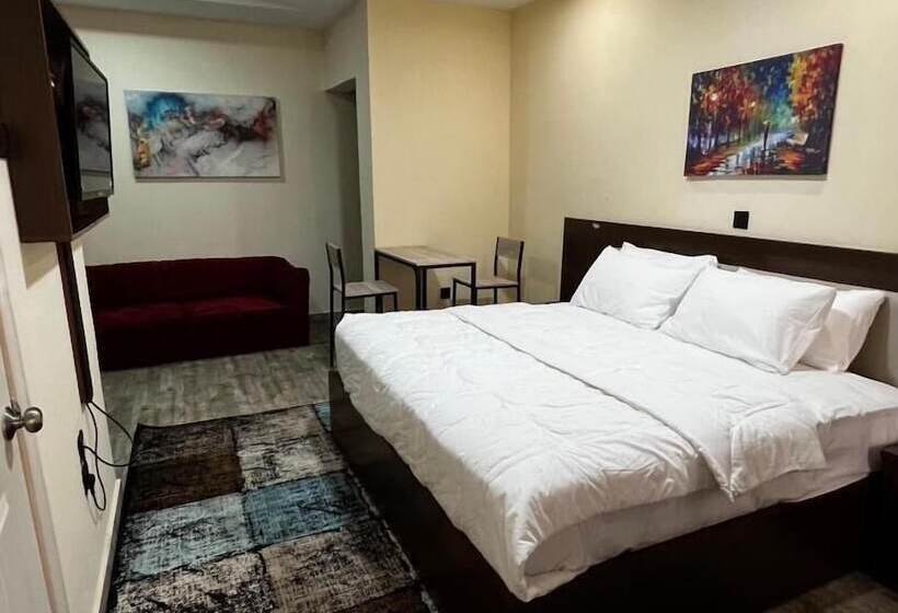 هتل Fragrance Apartments And Suites