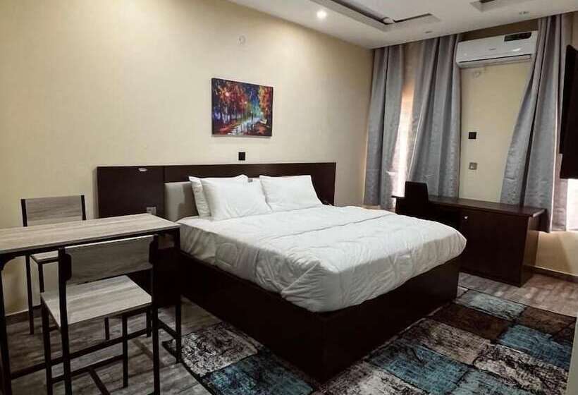 هتل Fragrance Apartments And Suites