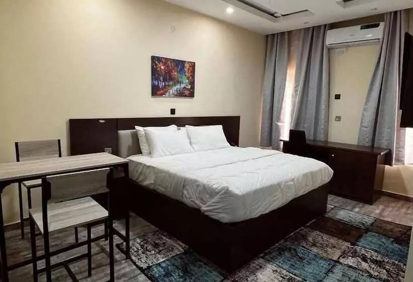 هتل Fragrance Apartments And Suites