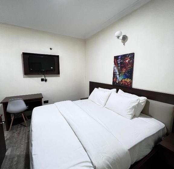 هتل Fragrance Apartments And Suites