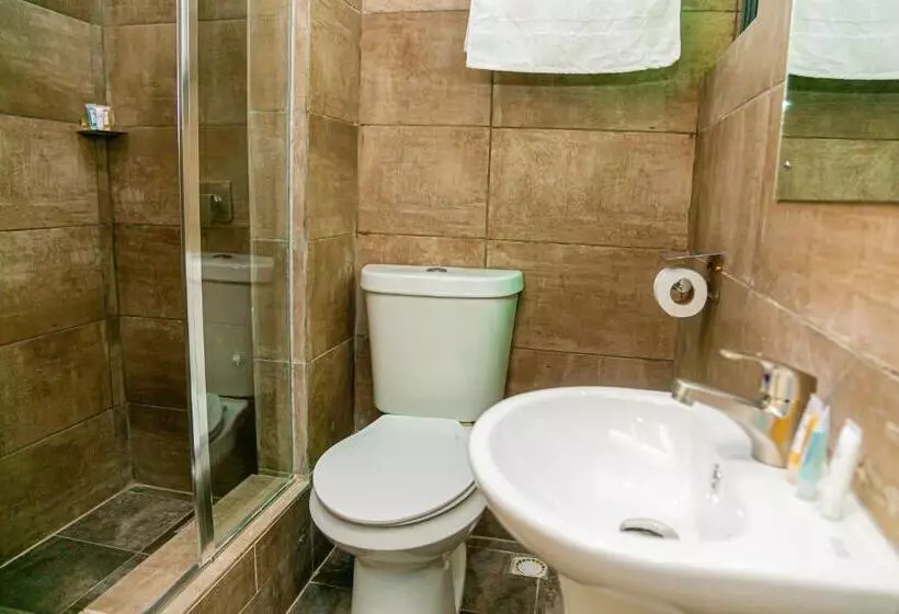 هتل Fragrance Apartments And Suites