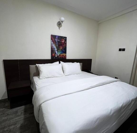 هتل Fragrance Apartments And Suites