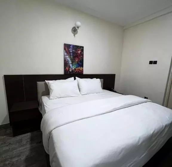 هتل Fragrance Apartments And Suites