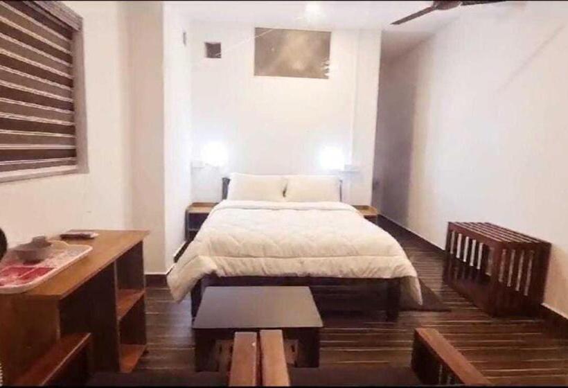 בית מלון כפרי Oyo Flagship Vaga Entree