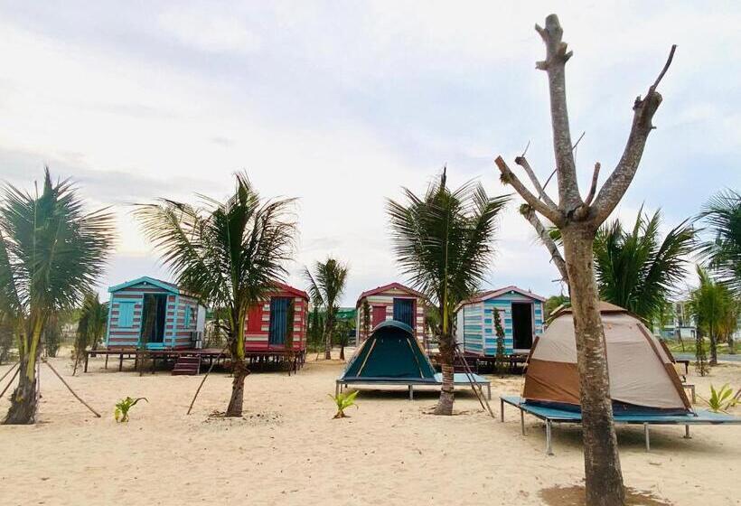 هتل Troco Beach Resort & Camping