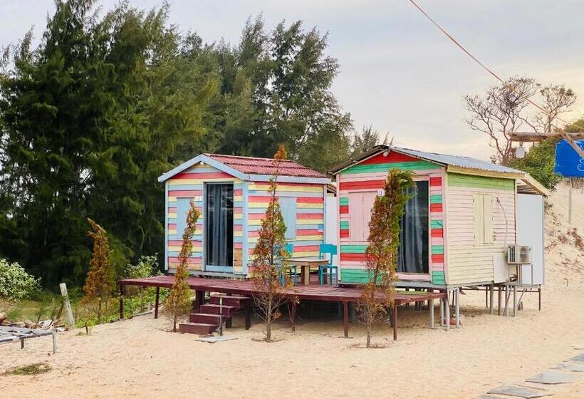 هتل Troco Beach Resort & Camping