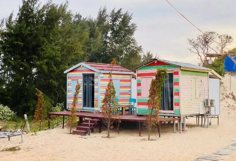 هتل Troco Beach Resort & Camping
