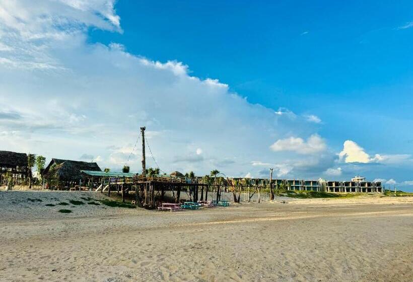 هتل Troco Beach Resort & Camping
