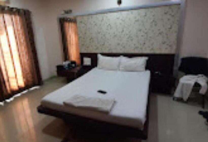 Hotel Yashraj Inn Beed