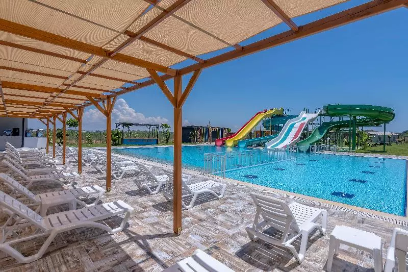 Palmora Lara Hotel