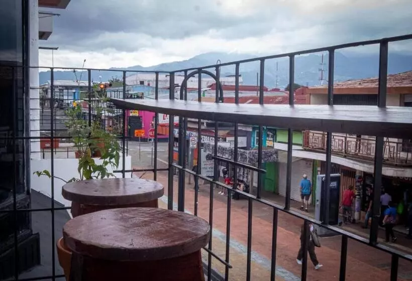 پانسیون Lolas Hostal  Baño Compartido